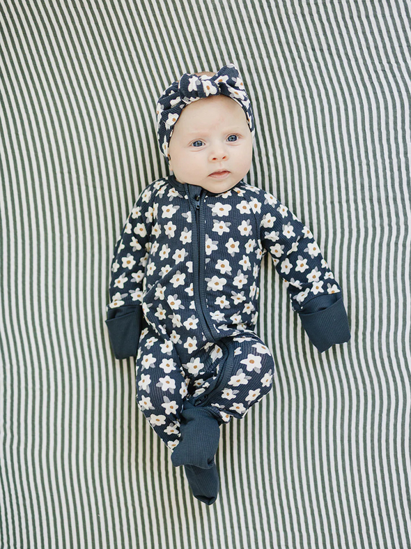 Navy Daisy Ribbed Bamboo Zipper
