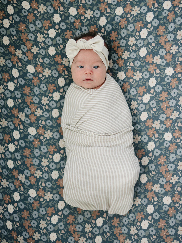 Midnight Floral Muslin Crib Sheet
