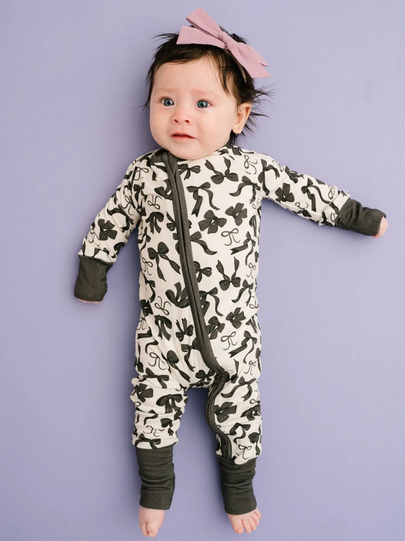 Monochrome Bows Bamboo Sleeper